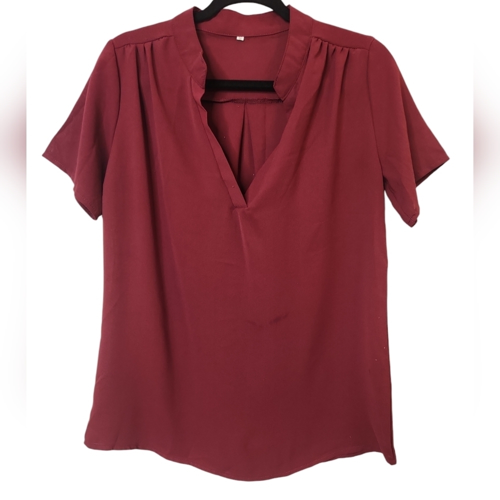 Women's Burgandy Red V-Neck Short Sleeve Top Size S